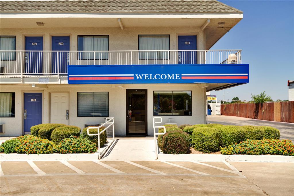 Motel 6-Irving, Tx - Dallas Eksteriør billede